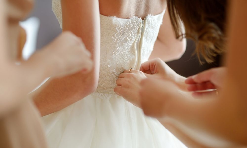 Best Ways To Help the Bride as a Bridesmaid