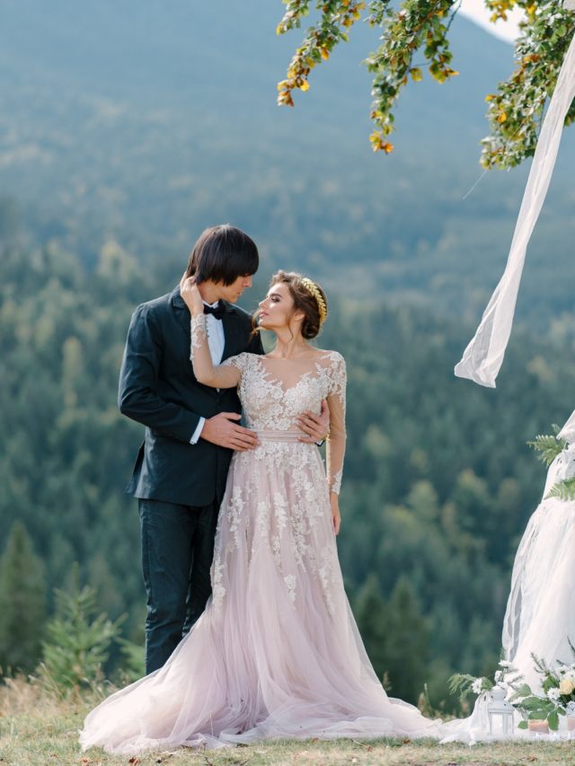 cropped-wedding-photography-in-the-carpathians-wedding-ceremony-in-the-forest.jpg